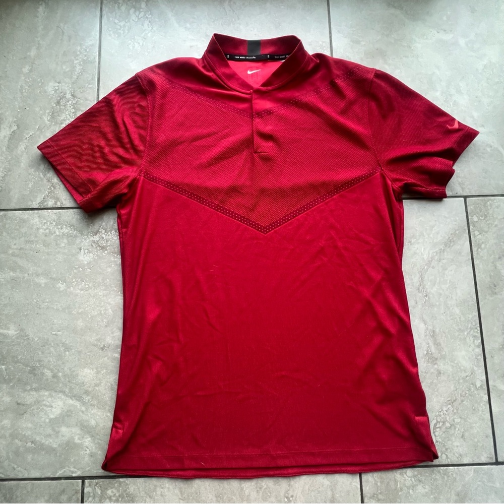 NIKE TIGER WOODS DriFit Golf Polo with Blade Collar Small